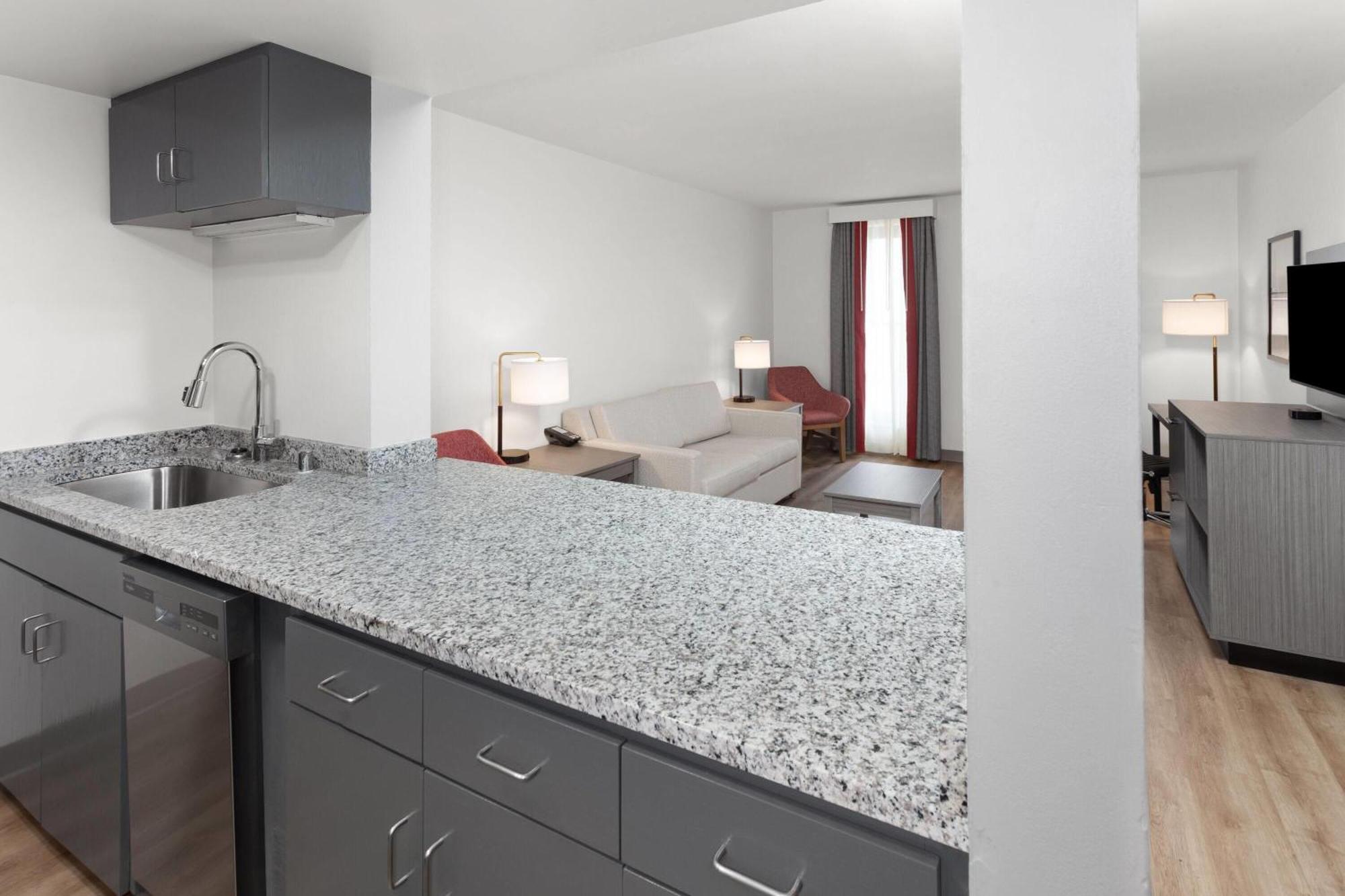 Ramada By Wyndham Milwaukee Hotel Luaran gambar