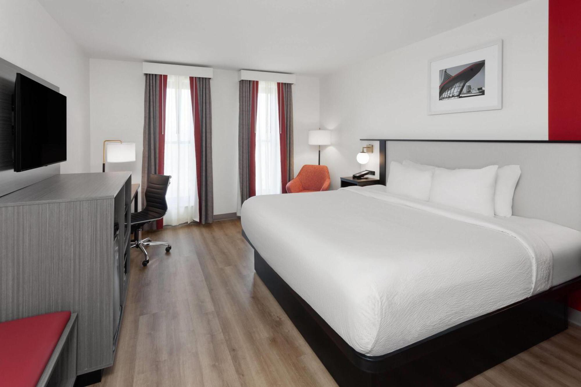Ramada By Wyndham Milwaukee Hotel Luaran gambar