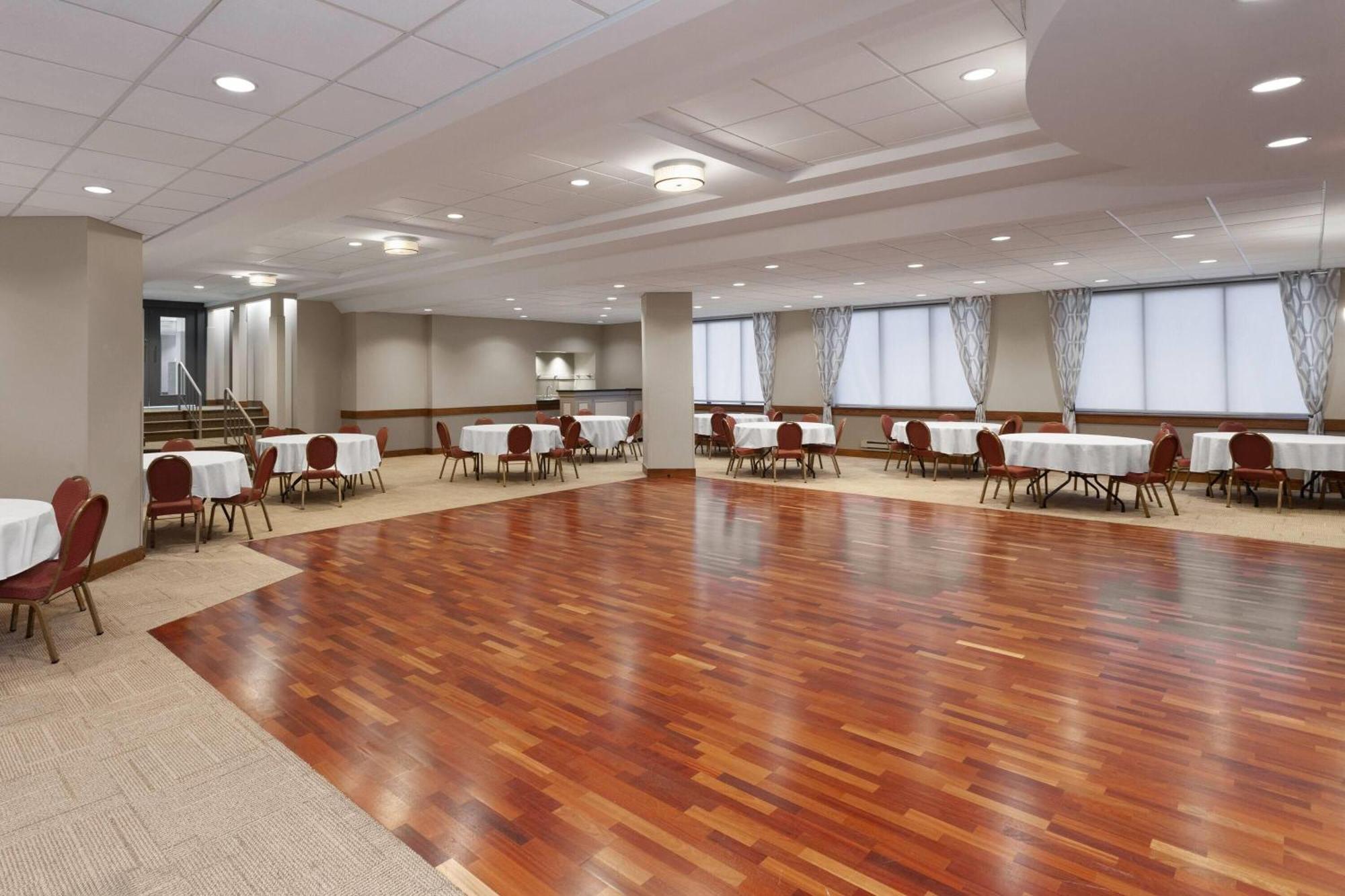 Ramada By Wyndham Milwaukee Hotel Luaran gambar