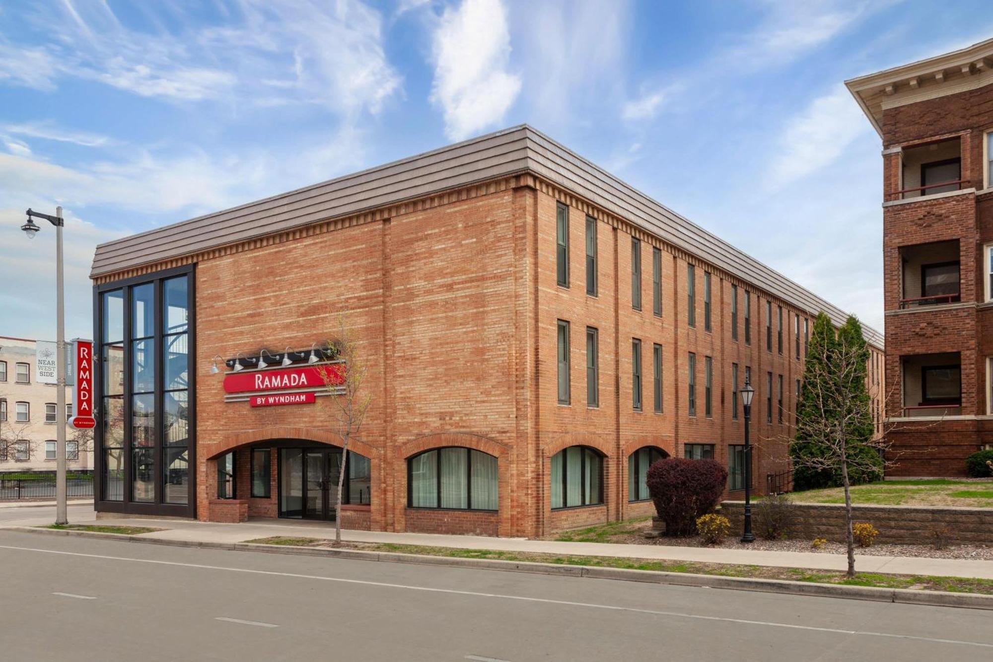Ramada By Wyndham Milwaukee Hotel Luaran gambar
