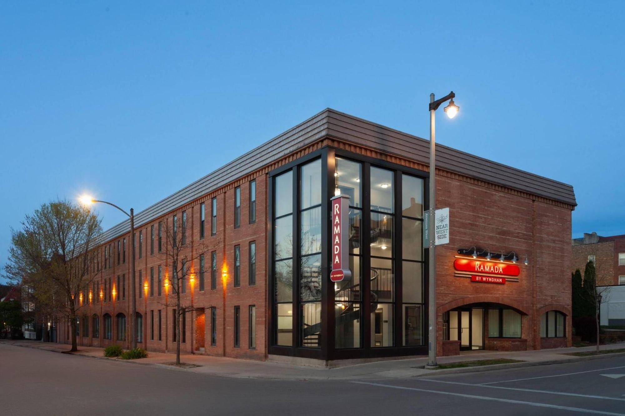 Ramada By Wyndham Milwaukee Hotel Luaran gambar